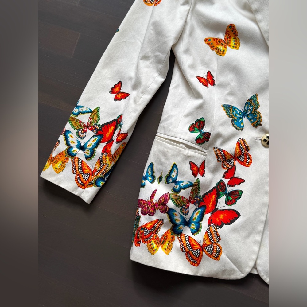 Vintage Escada Women's White Blazer with Colorful Butterfly Design - Picture 2 of 14